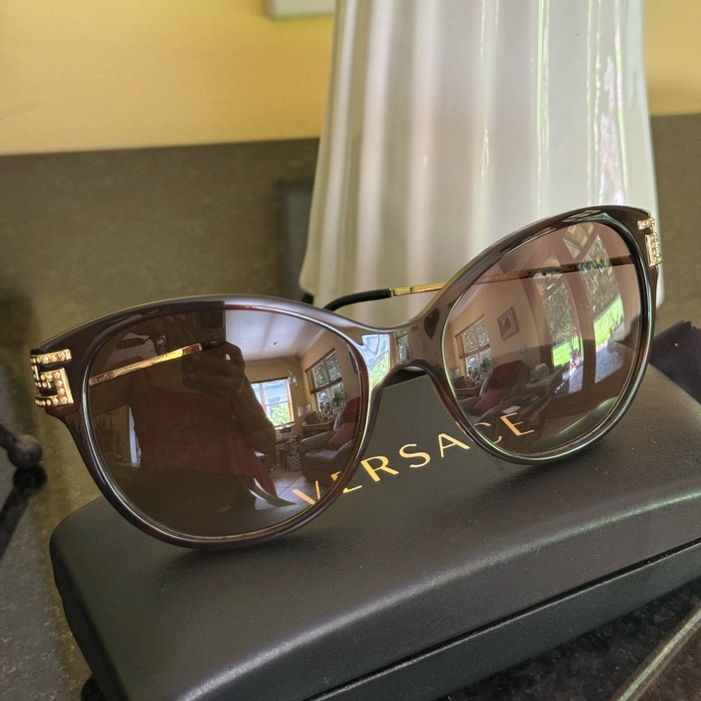 Versace Sunglasses. Like new. No scratches